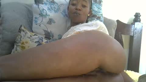 Snapshot of baby_facii chatting on 05.19.26 baby_facii online show from 05.19.26
