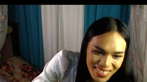 Snapshot of baby_fu chatting on 11.14.25 Nathalia online show from 11.14.25