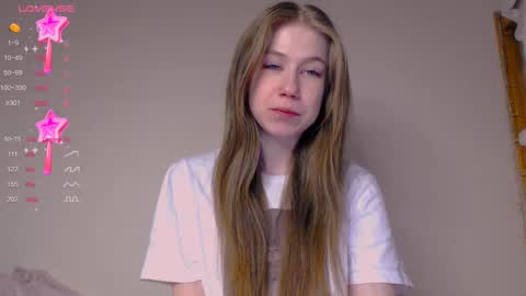 Snapshot of baby_girl_0001 chatting on 02.23.25 Kira online show from 02.23.25