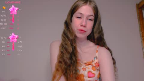 Snapshot of baby_girl_0001 chatting on 03.07.25 Kira online show from 03.07.25