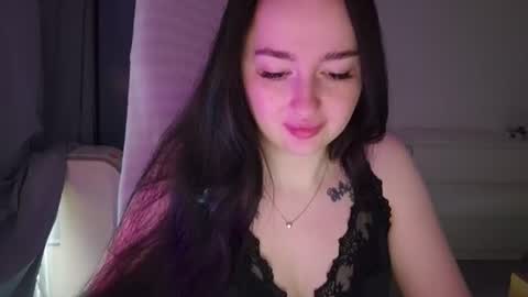 Snapshot of baby_girl_2028 chatting on 06.25.26 Gabriella online show from 06.25.26