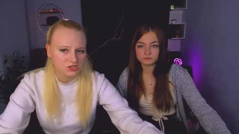 Snapshot of baby_hotte chatting on 11.05.25 baby online show from 11.05.25