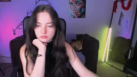 Snapshot of baby_hotte chatting on 12.02.25 baby online show from 12.02.25