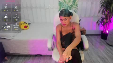 Snapshot of baby_julieta00 chatting on 05.06.26 Julieta online show from 05.06.26