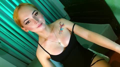 Snapshot of baby_kira1988 chatting on 02.23.25 Your Baby Kira online show from 02.23.25