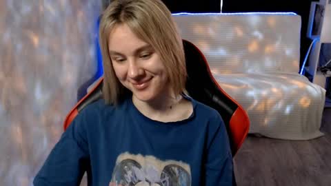 baby_kitte online show from 04.10.26