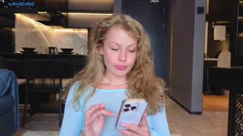 Sharleen online show from 02.14.25