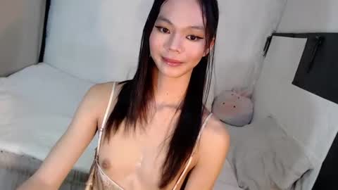 Snapshot of baby_mikay16 chatting on 06.12.26 MIKAY HADID online show from 06.12.26