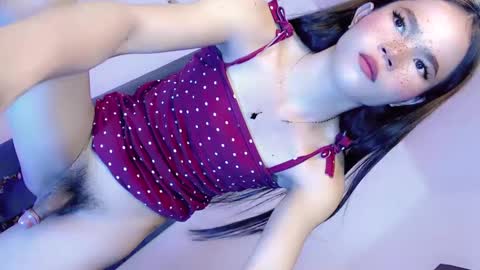 Snapshot of baby_monica18 chatting on 01.16.25 Goddess Monica online show from 01.16.25