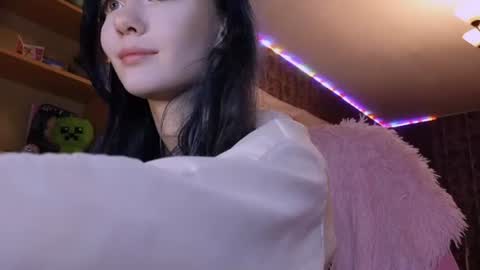 Snapshot of baby_onface chatting on 06.29.26 Alice online show from 06.29.26
