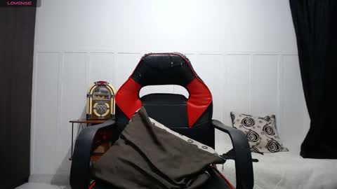 Snapshot of baby_roose chatting on 01.21.25 Baby online show from 01.21.25