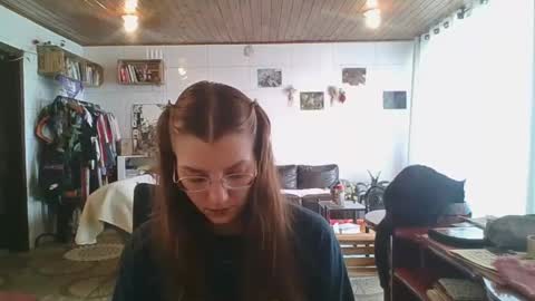 babydemon6 online show from 10.23.25