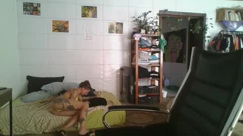 Snapshot of babydemon6 chatting on 12.14.25 babydemon6 online show from 12.14.25