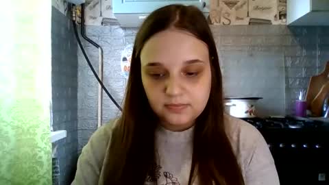 Snapshot of babyemma_emmochka chatting on 06.08.26 babyemma_emmochka online show from 06.08.26