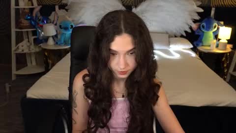 Snapshot of babyflowerr chatting on 11.17.25 Sasha online show from 11.17.25