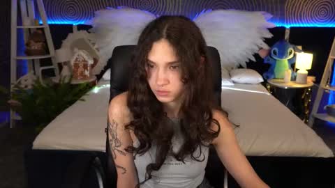 Snapshot of babyflowerr chatting on 11.30.25 Sasha online show from 11.30.25