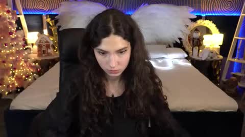 Snapshot of babyflowerr chatting on 12.15.25 Sasha online show from 12.15.25