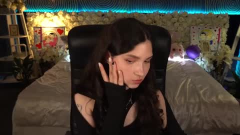 Snapshot of babyflowerr chatting on 04.01.26 Sasha online show from 04.01.26