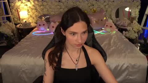 Snapshot of babyflowerr chatting on 04.29.26 Sasha online show from 04.29.26