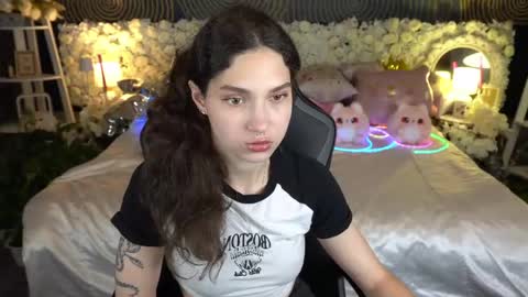 Snapshot of babyflowerr chatting on 05.18.26 Sasha online show from 05.18.26