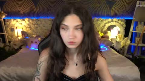 Snapshot of babyflowerr chatting on 05.25.26 Sasha online show from 05.25.26