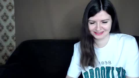 Snapshot of babykaten chatting on 11.26.25 babykaten online show from 11.26.25