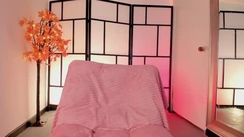 Snapshot of babypeachie_ chatting on 11.20.25 Babie online show from 11.20.25