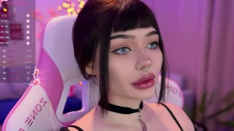 Snapshot of babyroxynill chatting on 05.26.26 Nika online show from 05.26.26