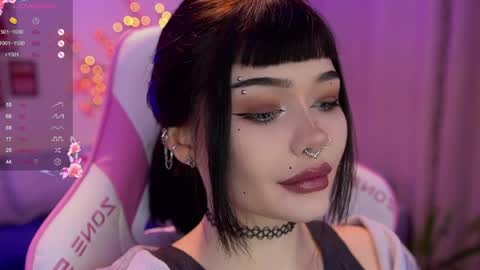 Snapshot of babyroxynill chatting on 05.27.26 Nika online show from 05.27.26