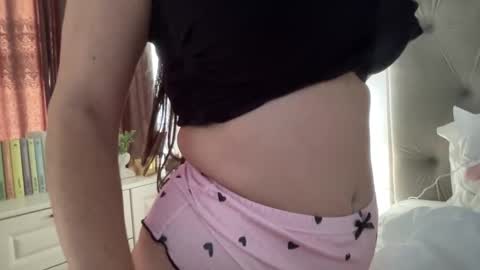 Snapshot of babysin1 chatting on 10.25.25 babysin1 online show from 10.25.25