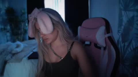 babysugarbunny online show from 11.02.25