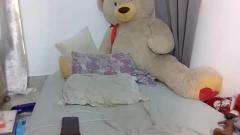 babytylerr online show from 04.29.26