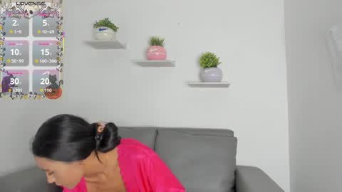 Snapshot of babywoww_ chatting on 11.01.25 CATA online show from 11.01.25