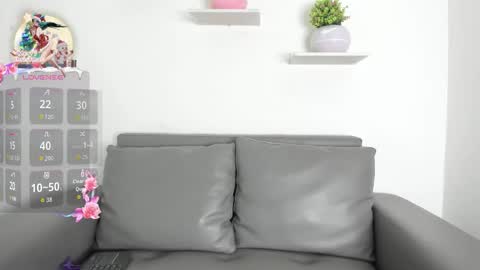 Snapshot of babywoww_ chatting on 12.03.25 CATA online show from 12.03.25