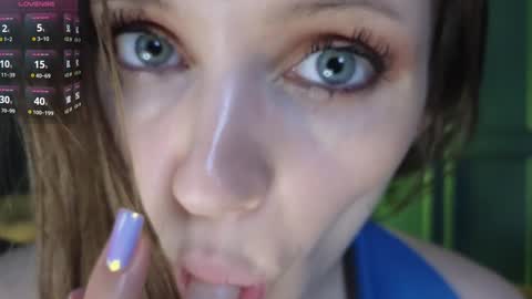 Chloe online show from 01.01.25