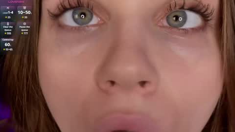 Chloe online show from 01.10.25