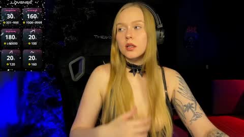 Snapshot of babyytonight chatting on 12.29.24 NEXT STREAM 1AM GMT3 Alice online show from 12.29.24