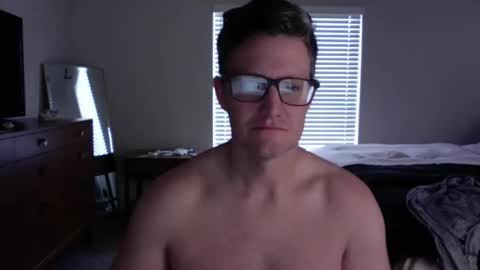 Snapshot of backsweatdaddy chatting on 12.16.25 backsweatdaddy online show from 12.16.25