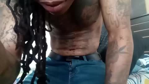 Snapshot of bad_dawgg chatting on 01.12.25 rastafaria online show from 01.12.25