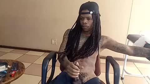 Snapshot of bad_dawgg chatting on 09.18.25 rastafaria online show from 09.18.25