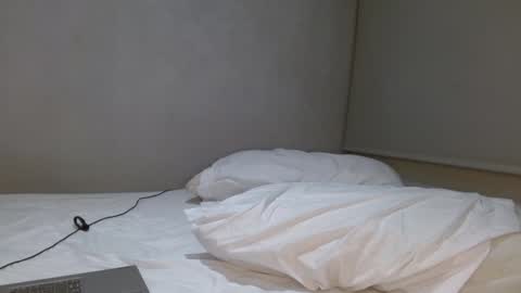 badbunny_69_ online show from 01.25.25