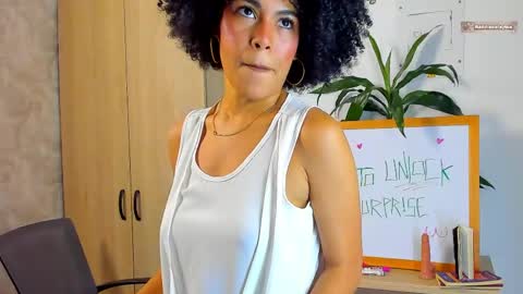 BADDIE DELAYLA online show from 04.23.26