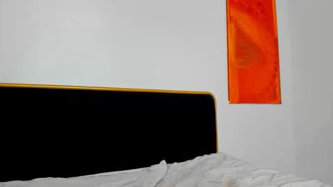 badgurldnay online show from 09.14.25