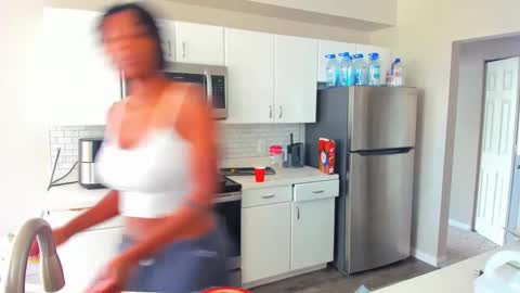 badgurldnay online show from 09.28.25