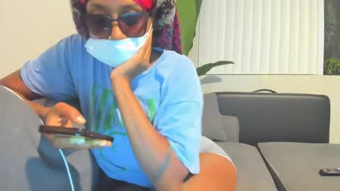 badgurldnay online show from 10.20.25