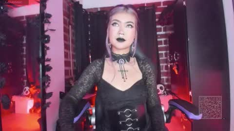 Snapshot of badkatyuska chatting on 09.28.25 Please help me to reach 100 thumbs up online show from 09.28.25