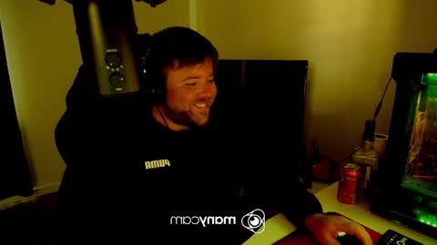 Snapshot of baftez chatting on 12.31.24 Baffels online show from 12.31.24