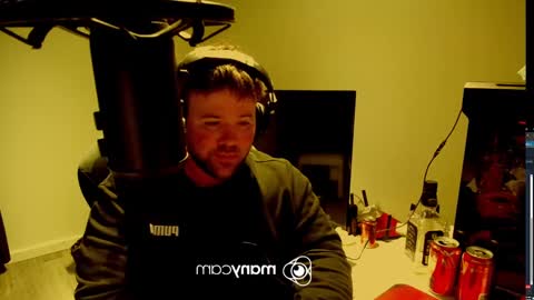 Snapshot of baftez chatting on 03.10.25 Baffels online show from 03.10.25