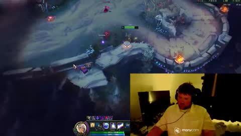 Snapshot of baftez chatting on 11.23.25 Baffels online show from 11.23.25