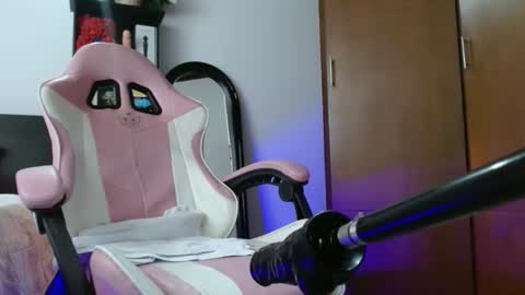 Snapshot of bailarina_atrevida chatting on 02.14.26 sandra online show from 02.14.26